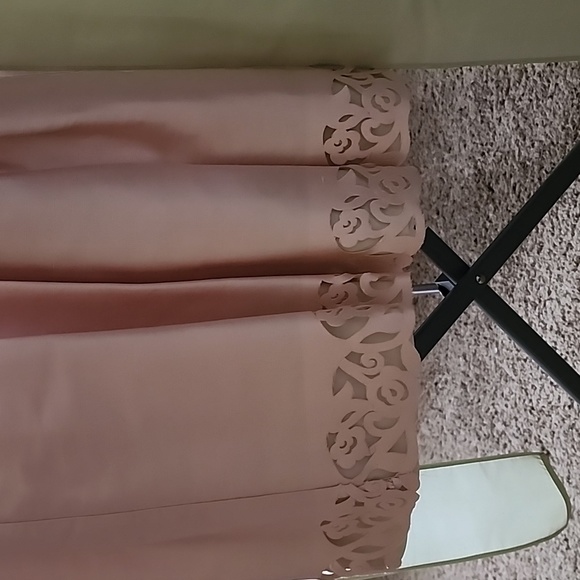 Dress - Picture 3 of 5